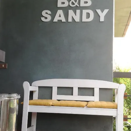 Sandy *